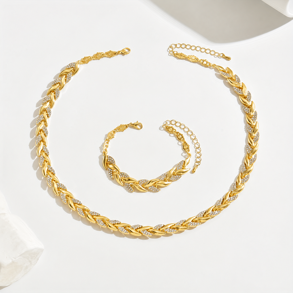 Fishtail Chain Set in gold, view 4
