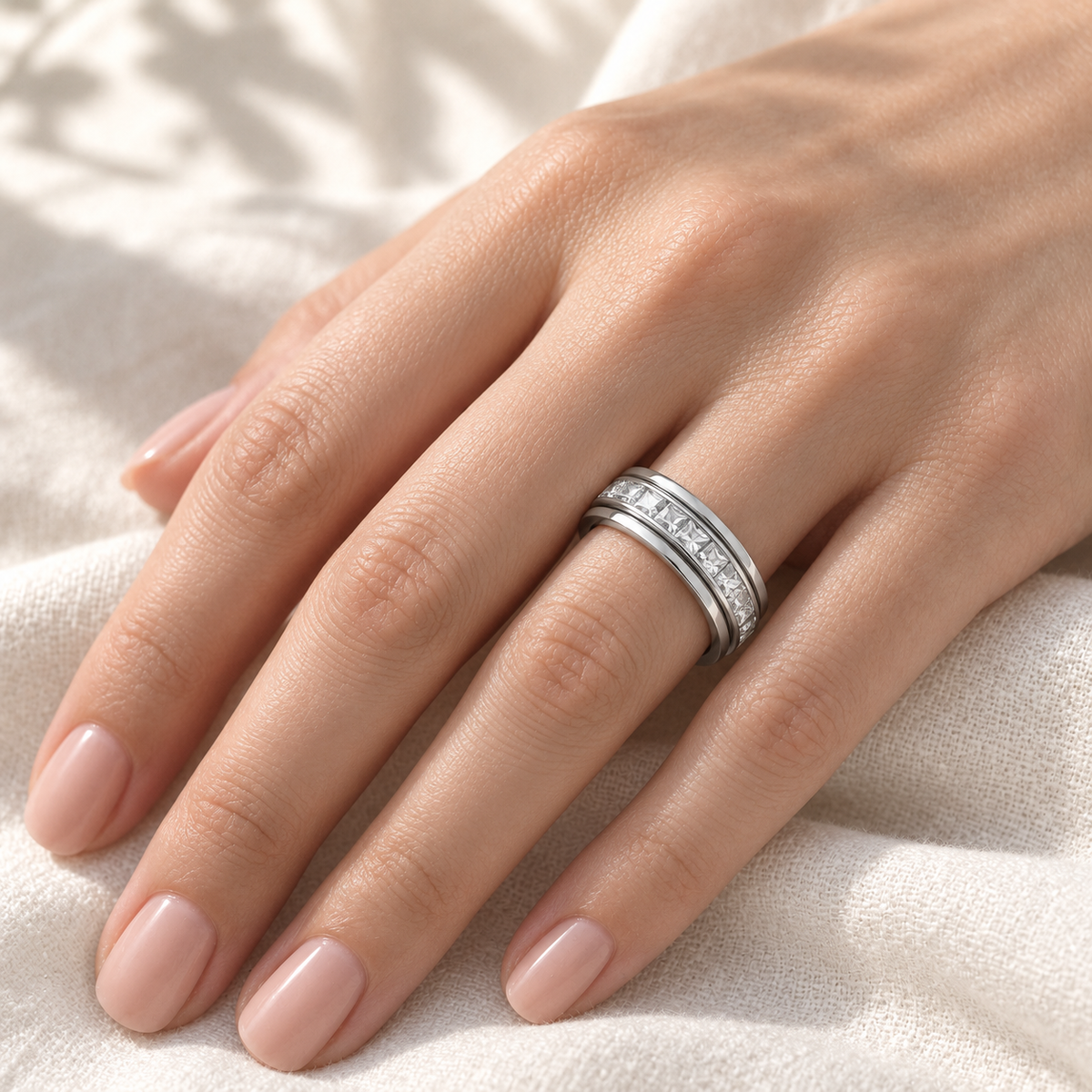 Spinning Band Ring