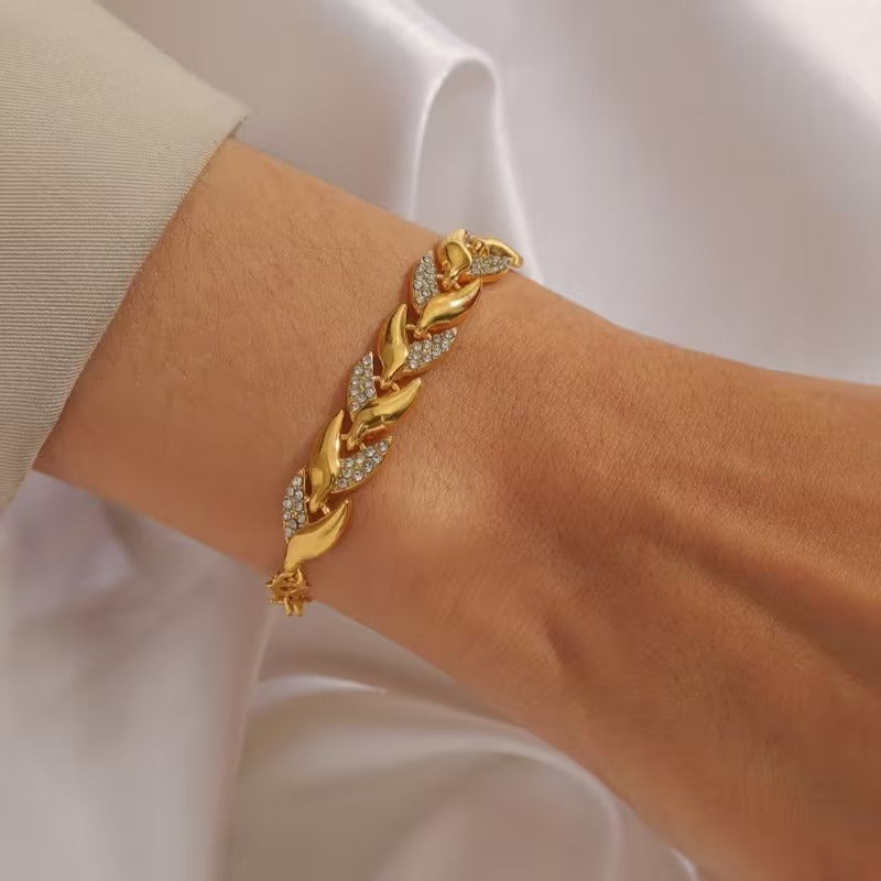 Fishtail Chain Bracelet, view 3