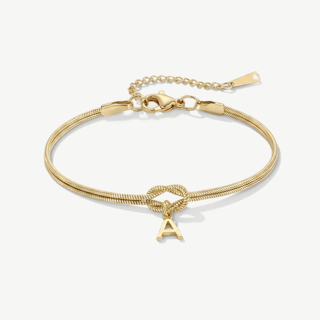 Initial knot bracelet in gold with the letter A